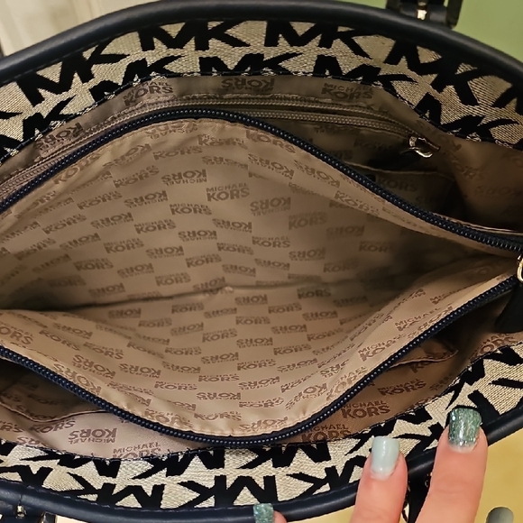 Michael Kors Navy and Gray MK Logo Tote with Front Flap Pocket - Picture 7 of 10